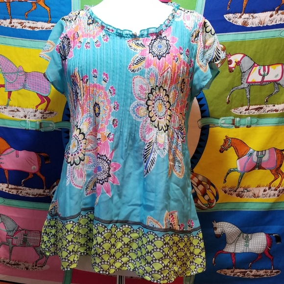 Melissa Paige Tops - Melissa Paige shortsleeve Shirt Size PXL